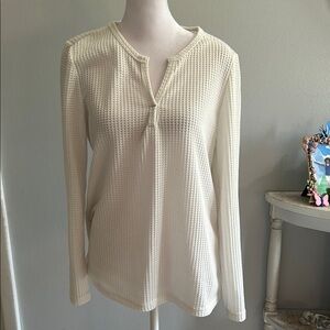 [Style Dome] Women's Ivory Textured Long Sleeve Top - Size Large